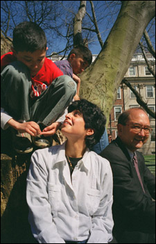 Mandana Sassanfar, Stephen