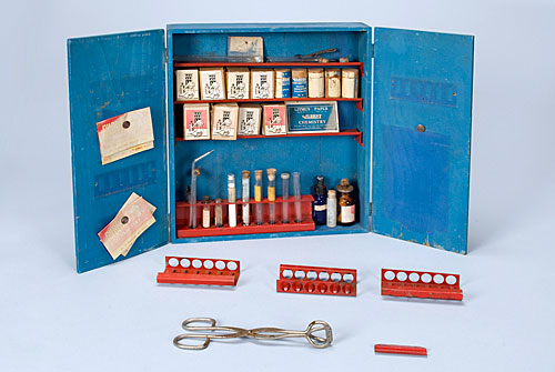 Chemistry set