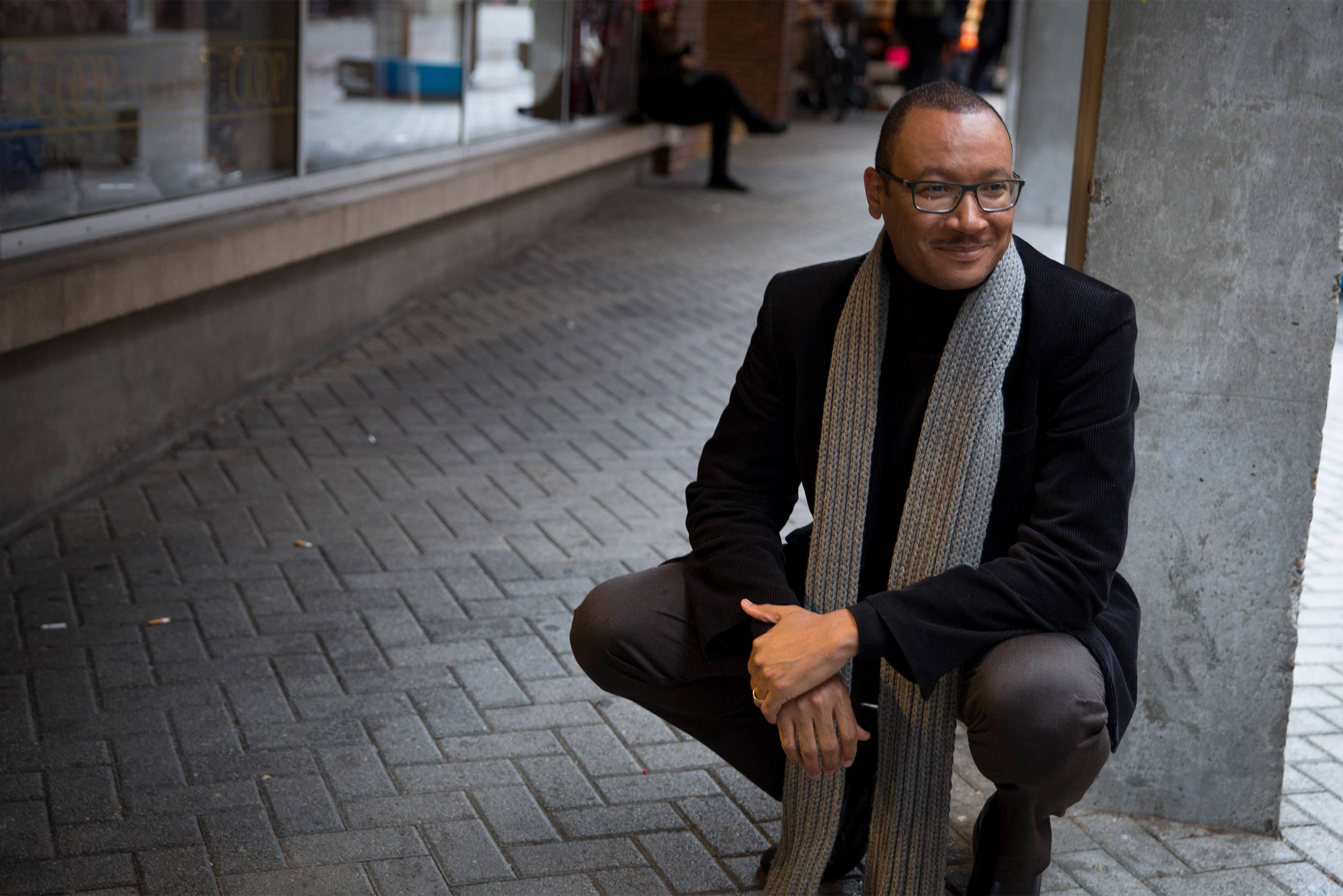 Tommie Shelby pictured in Harvard Square.