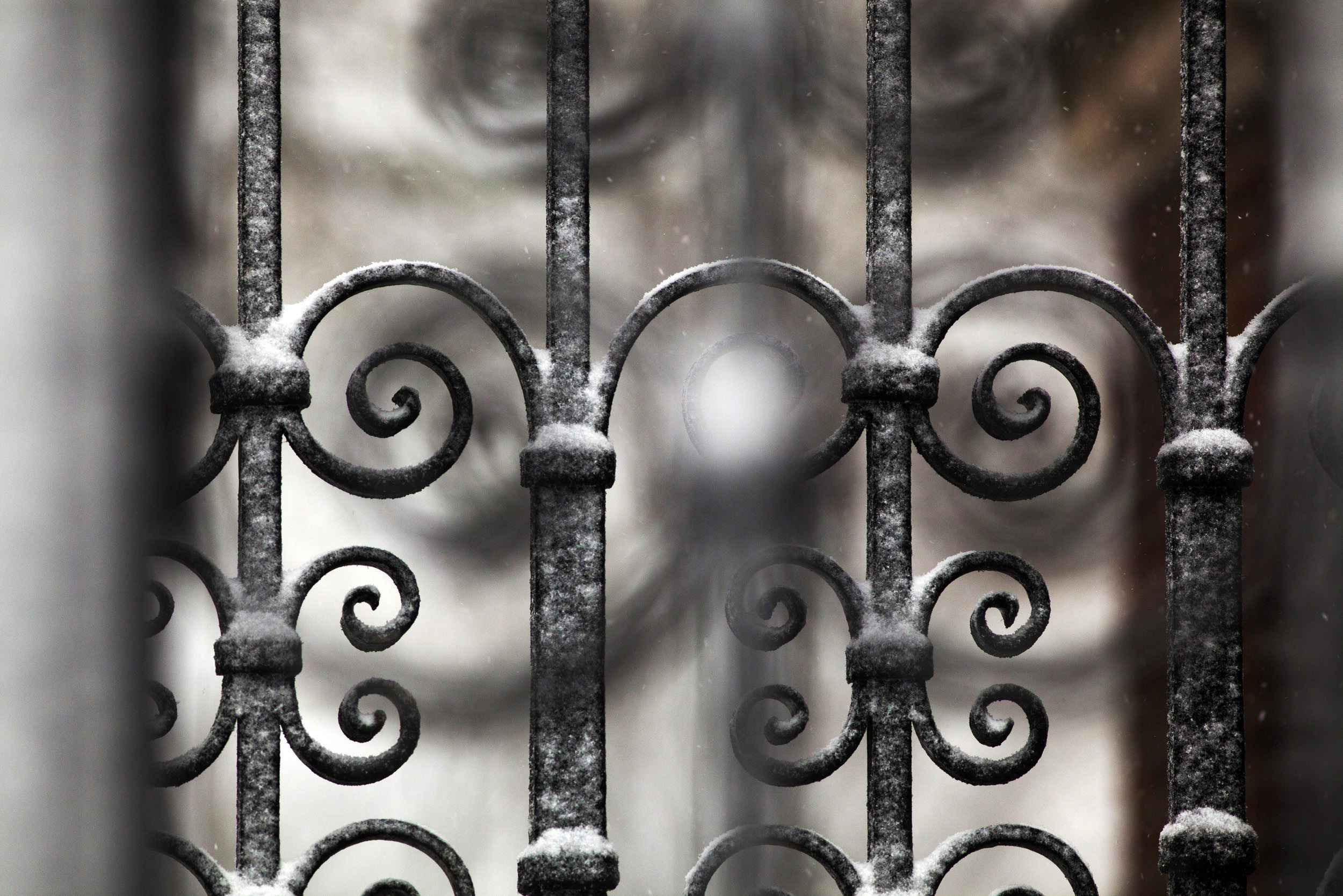 Gate with snow in 2013/