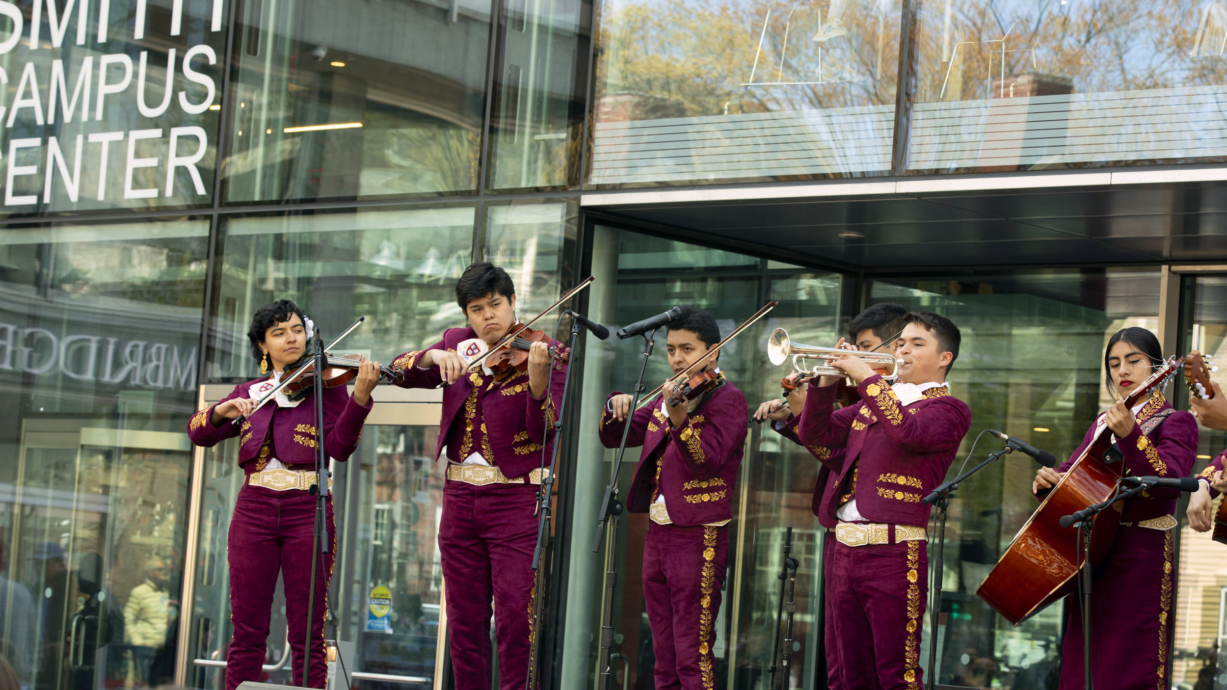 demonstrations. Mariachi Veritas