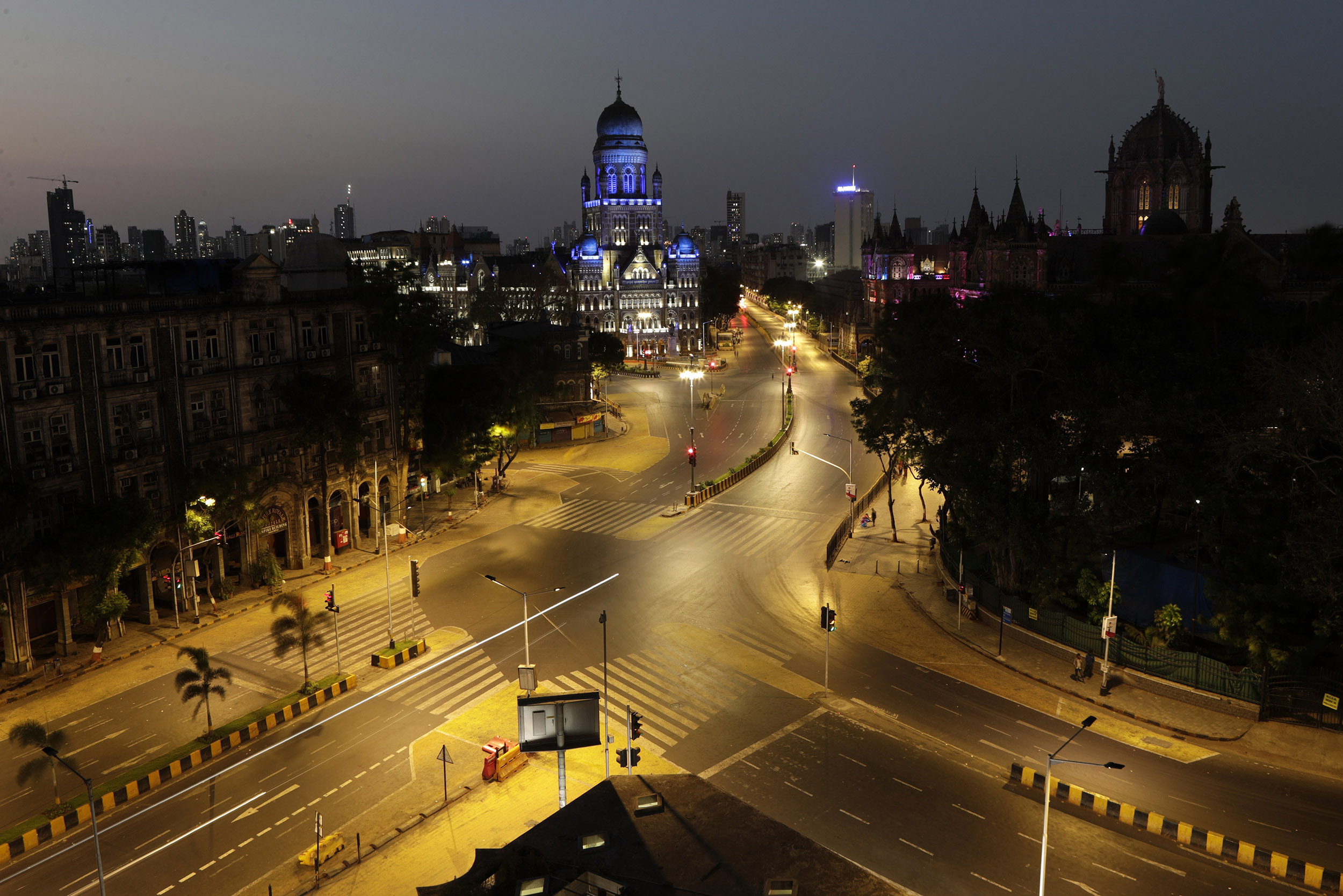 Deserted street in Mumbai in March 2020.