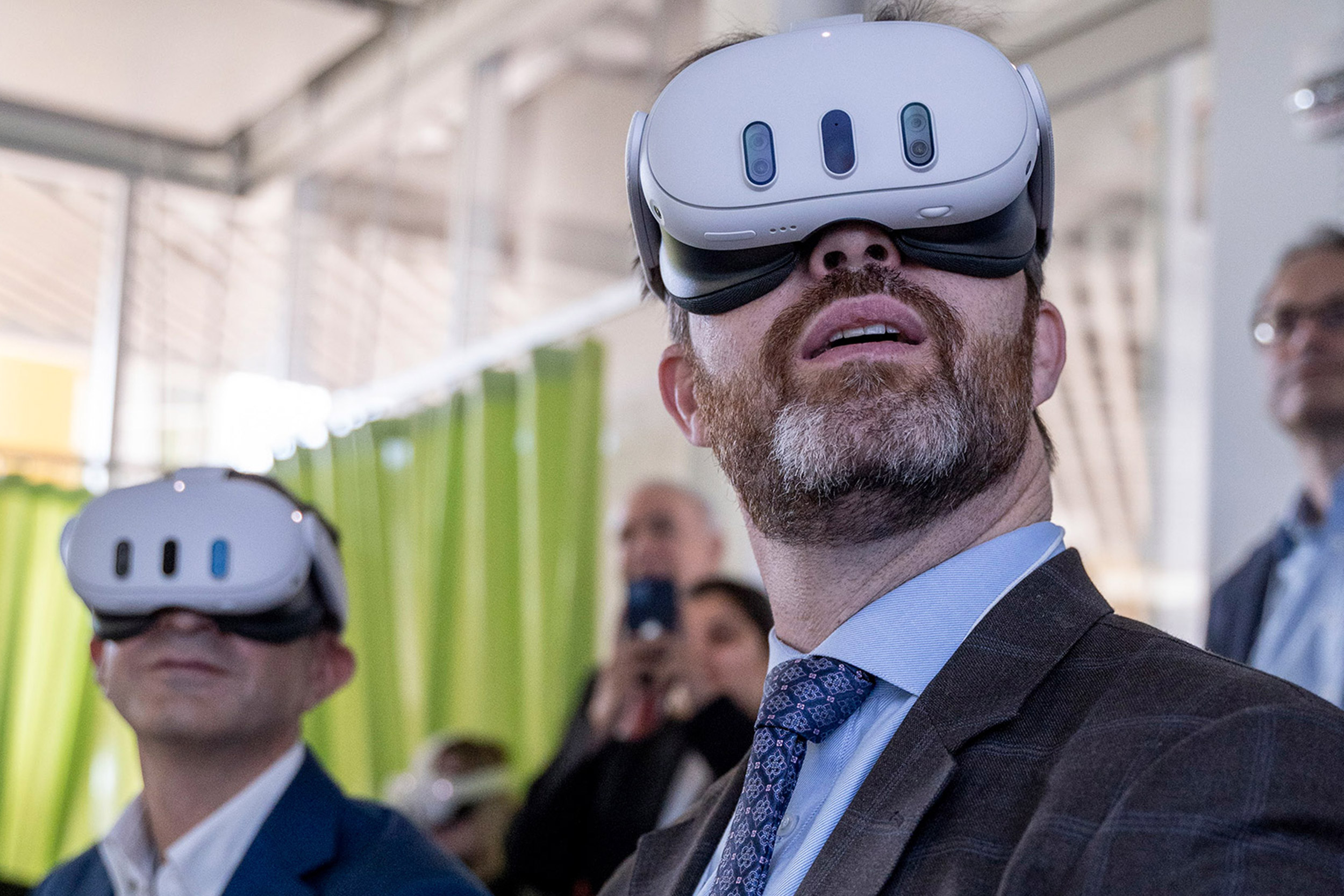 Participants used VR headsets to view a virtual dental practice.