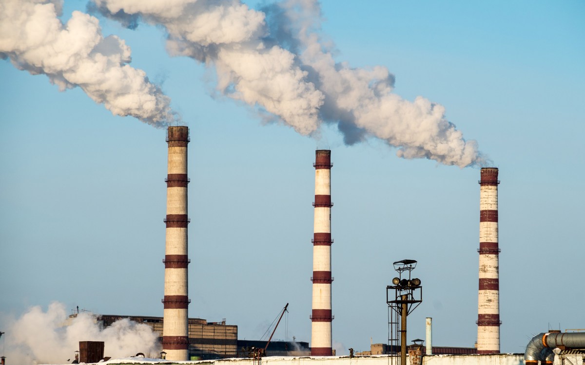 Power plant spewing smoke