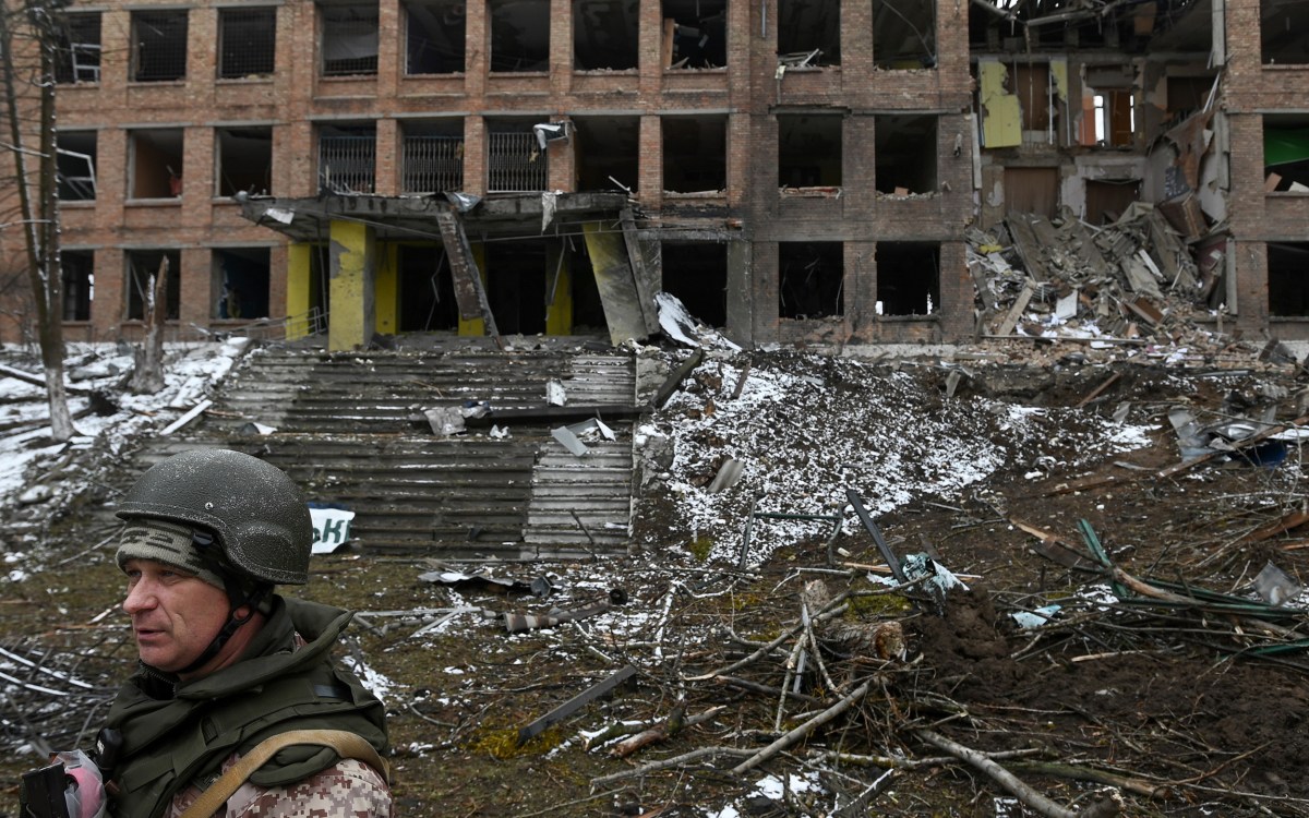 Ukrainian school bombed during battle.