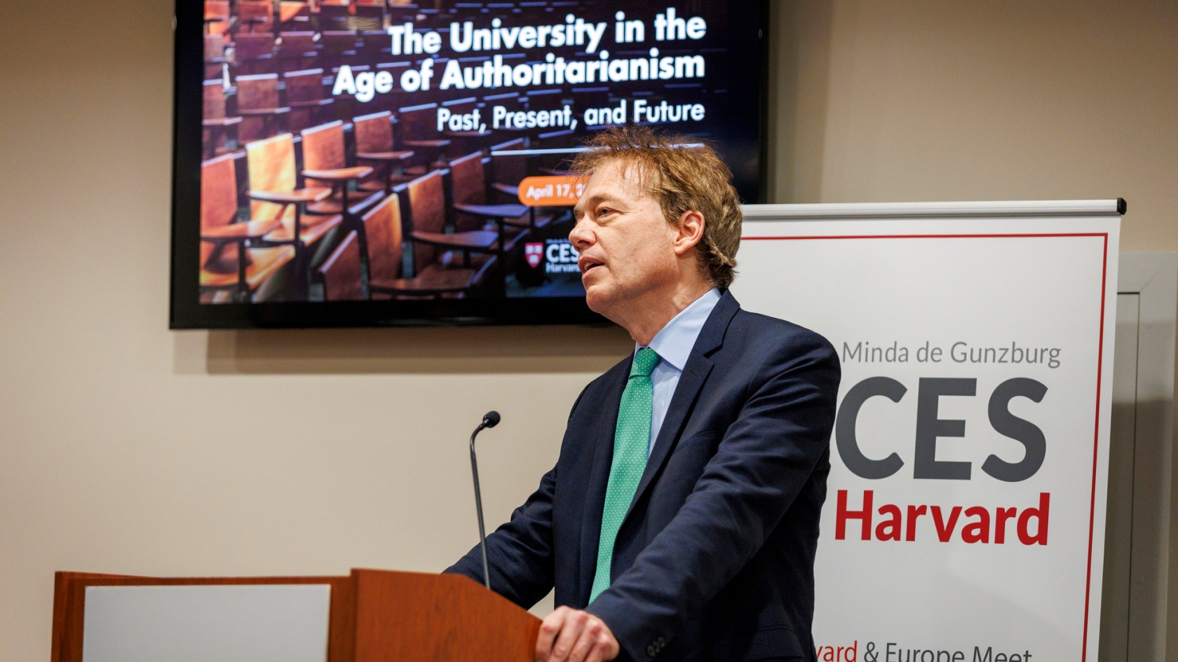 Sven Beckert makes introductory remarks.