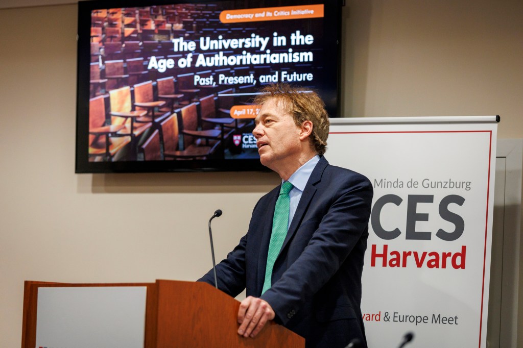 Sven Beckert makes introductory remarks.