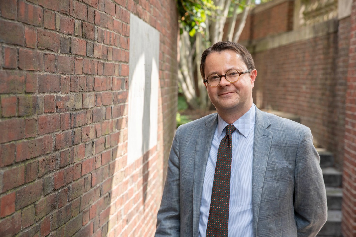 A portrait of Tyler J. VanderWeele.